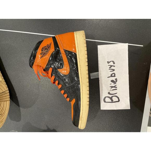 Shttered Backboard 3.0